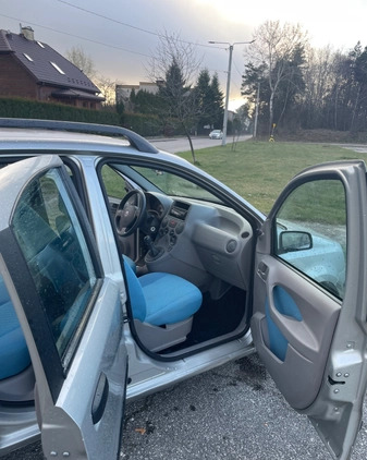 Fiat Panda cena 9900 przebieg: 146000, rok produkcji 2004 z Starachowice małe 79